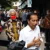 Jokowi Didampingi Ganjar Cek Harga Bahan Pokok di Pasar Tradisional Cegah Dampak Inflasi