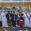 Adem, Para Kiai NU dan Muhammadiyah Berziarah ke Makam Mbah Moen di Mekah