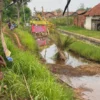 Jalan di Pesisir Pekalongan Laiknya Empang, Warga Desa Tegaldowo Protes