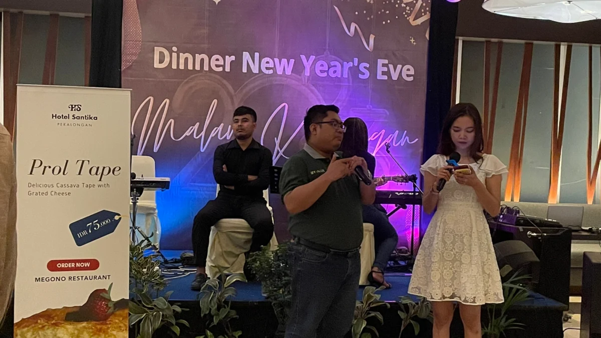 Full Tembang Kenangan, Kemeriahan Gala Dinner New Year’s Eve di Hotel Santika Pekalongan