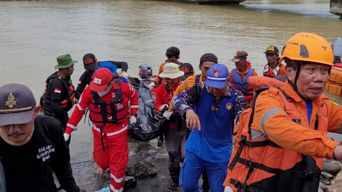Pria yang Menceburkan Diri dari Atas Jembatan ke Muara Sungai Slamaran Ditemukan Sudah Meninggal Dunia