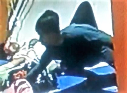 pencuri handphone di pekalongan terekam CCTV
