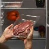 Daging kurban disimpan di kulkas