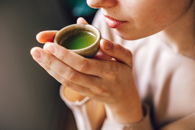 efek samping teh hijau jika diminum berlebihan