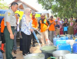 1.284 Warga Kesulitan Air Bersih, Bupati Fadia Pantau Langsung Pendistribusian Air