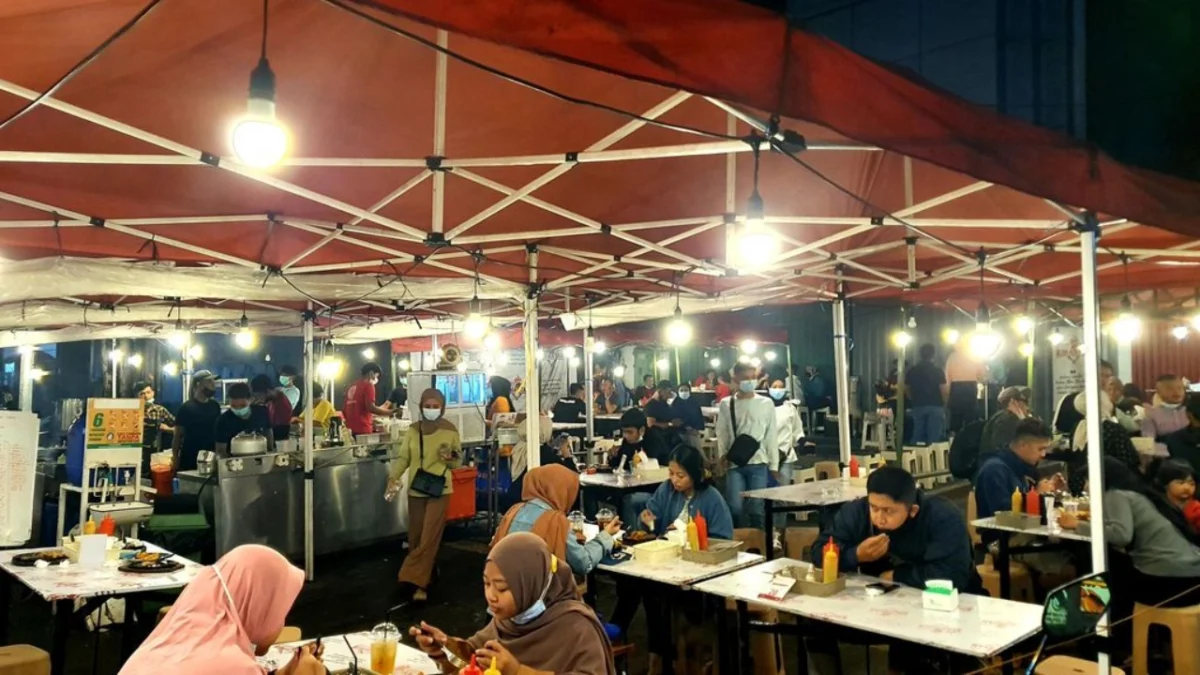 Keliling Street Food Asia Afrika Bandung Jadi Surga Dunianya Kuliner,