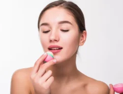 Cara Bikin Scrub Bibir Sendiri dengan Bahan Alami yang Mudah dan Murah, Nomor 5 Paling Gampang