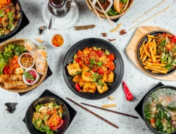 Kamu Wajib Tahu! 4 Tips Wisata Kuliner Anti Kantong Jebol, Makan Enak Budget Tak Bengkak