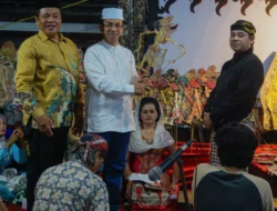 Lestarikan Budaya Tradisional, Rizal Bawazier Gelar Konsolidasi dengan Nanggap Wayang Kulit