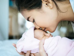 Inilah 7 Tips Foto Newborn Bermodalkan HP